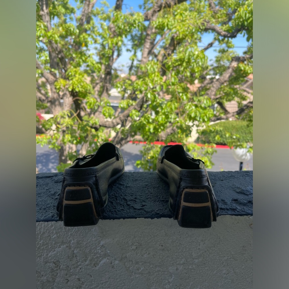 Gucci Black Leather Horsebit Loafers with Gold Hardware size 7.5 - Picture 4 of 9